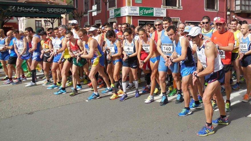 Salida de la media maratón &quot;Ruta del Sella&quot;.| carbajal