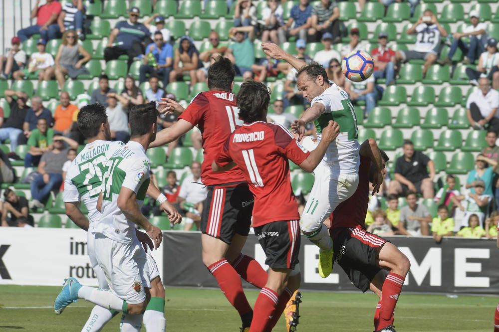 Debacle del Elche ante el colista