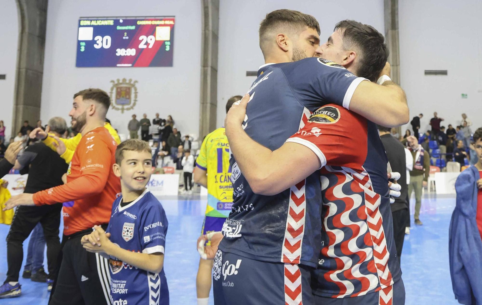 EÓN Balonmano Alicante a las puertas de la ASOBAL