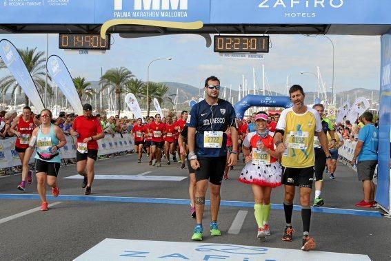 9.000 Läufer aus 49 Ländern gingen am Sonntag den 15.10 an den Start. In der Marathon - Disziplin gingen die Deutschen leer aus.