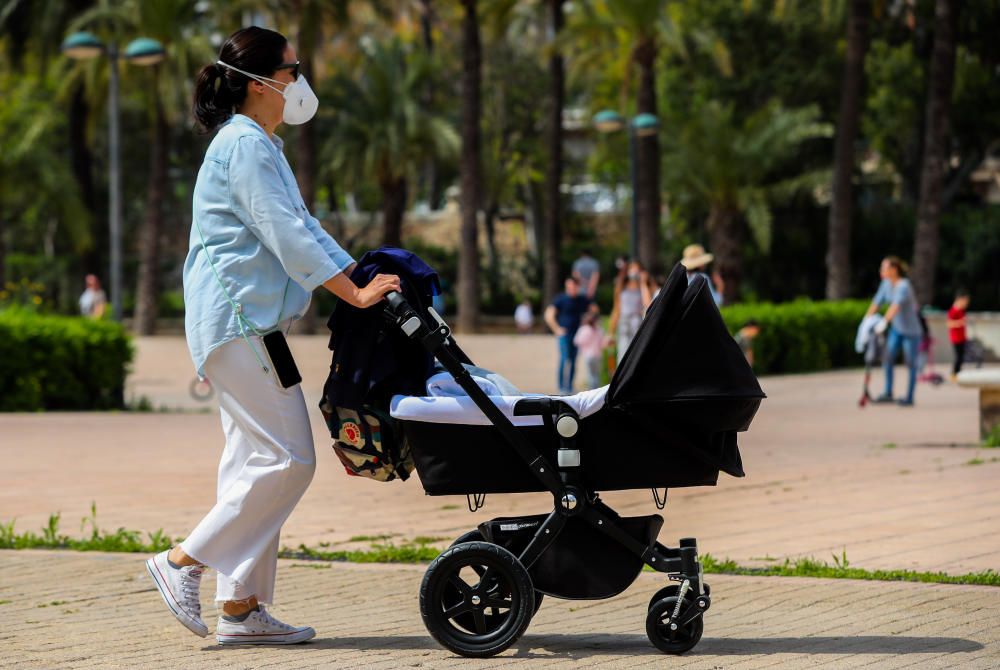 Los niños vuelven a llenar parques y calles