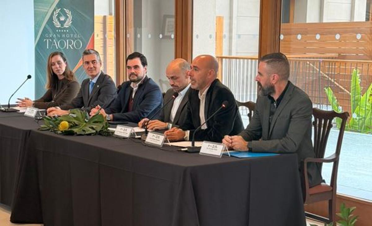 Un instante de la presentación de la quinta edición de Veranos del Taoro.