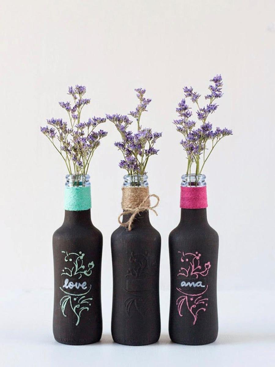 Botellas con pintura de pizarra