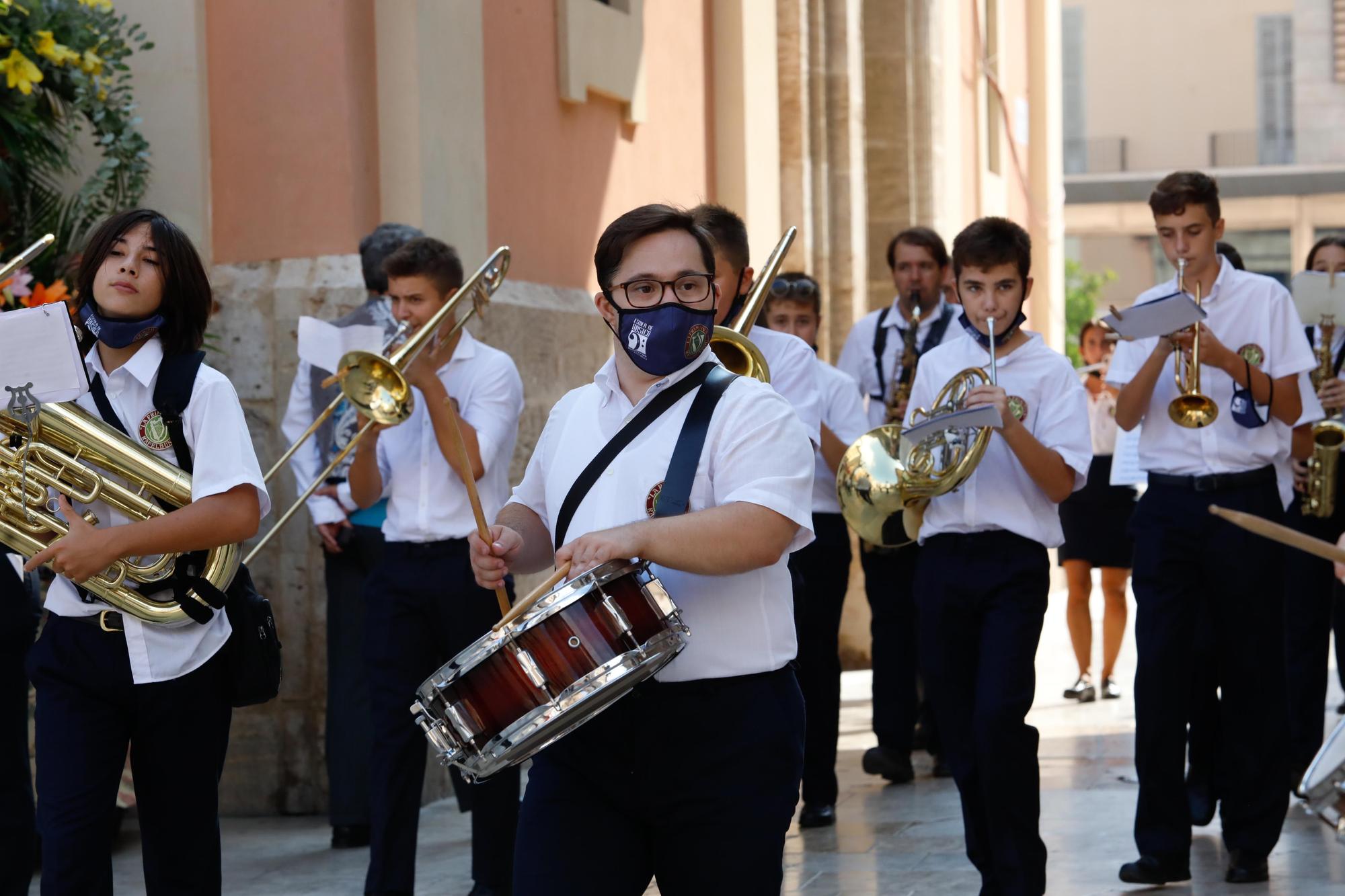 Búscate en el segundo día de Ofrenda por las calles del Mar y Avellanas (entre las 11.00 y 12.00 horas)