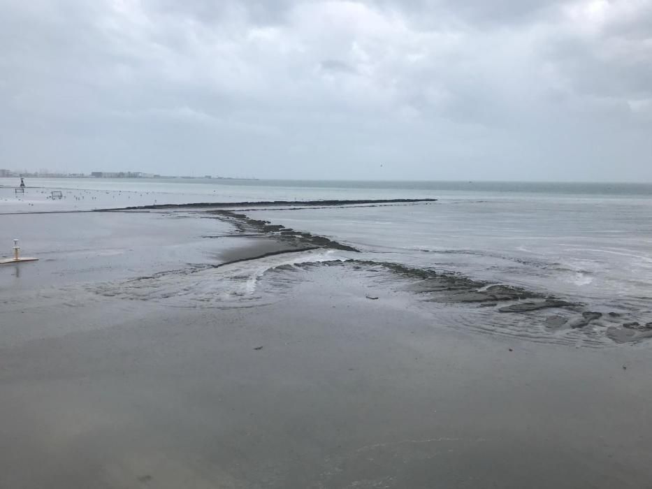 El temporal azota en Santa Pola