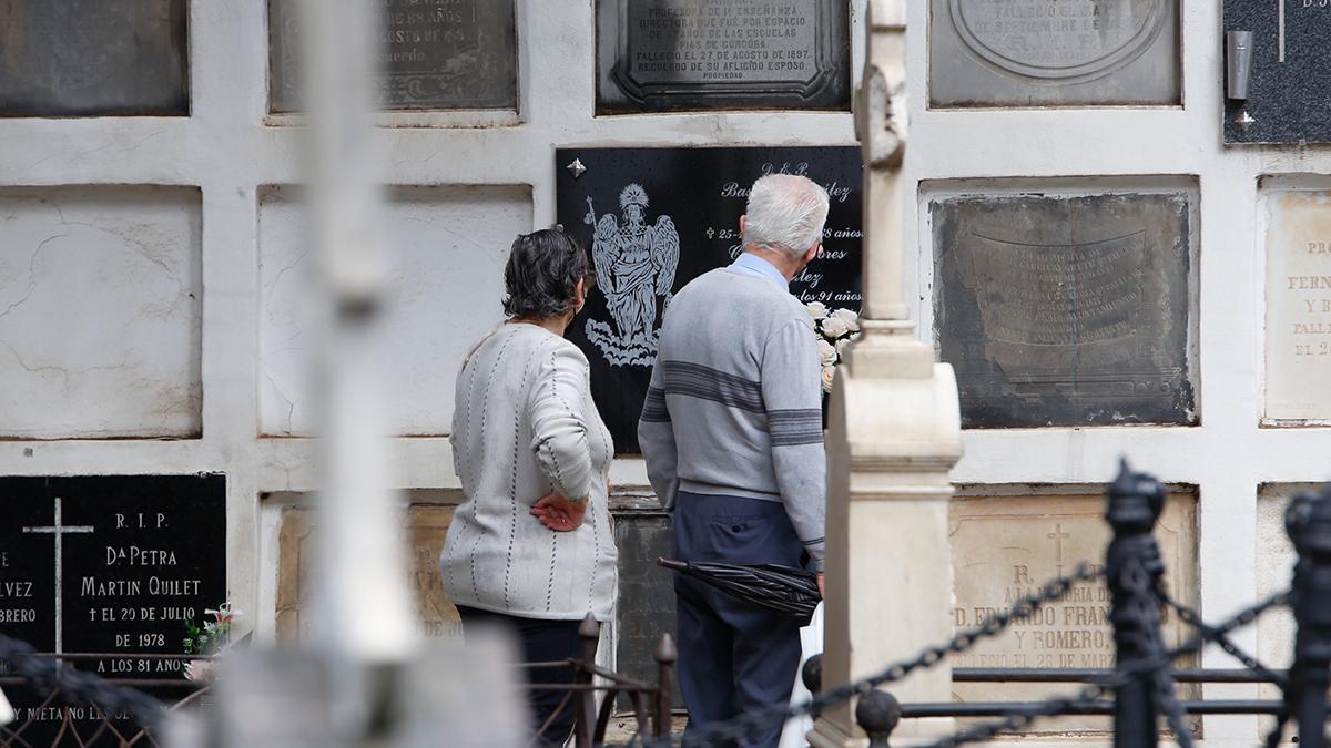 Día de Todos los Santos en los cementerios cordobeses