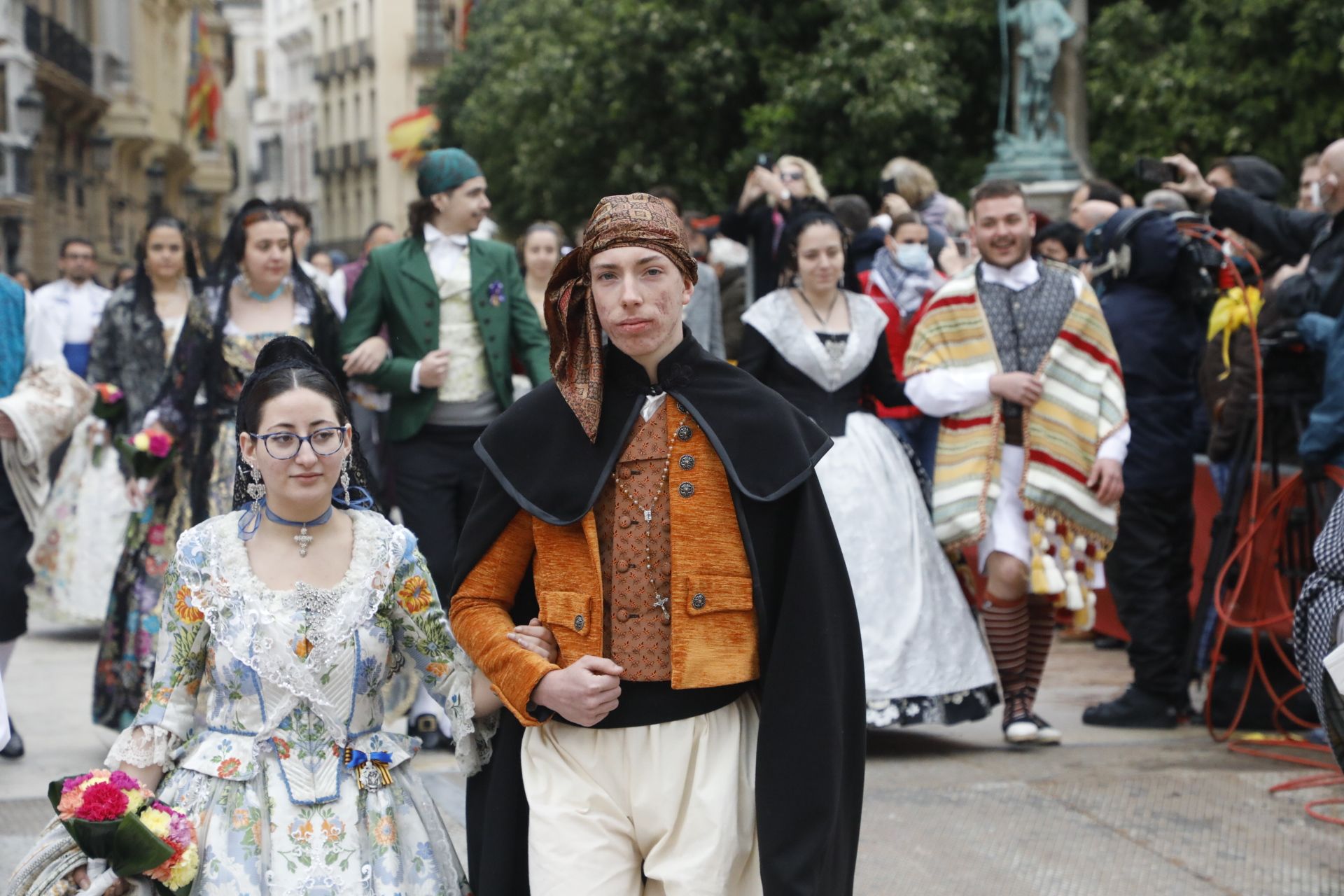 Búscate en el primer día de Ofrenda por la calle Quart (entre las 115.30 y las 17.00 horas)