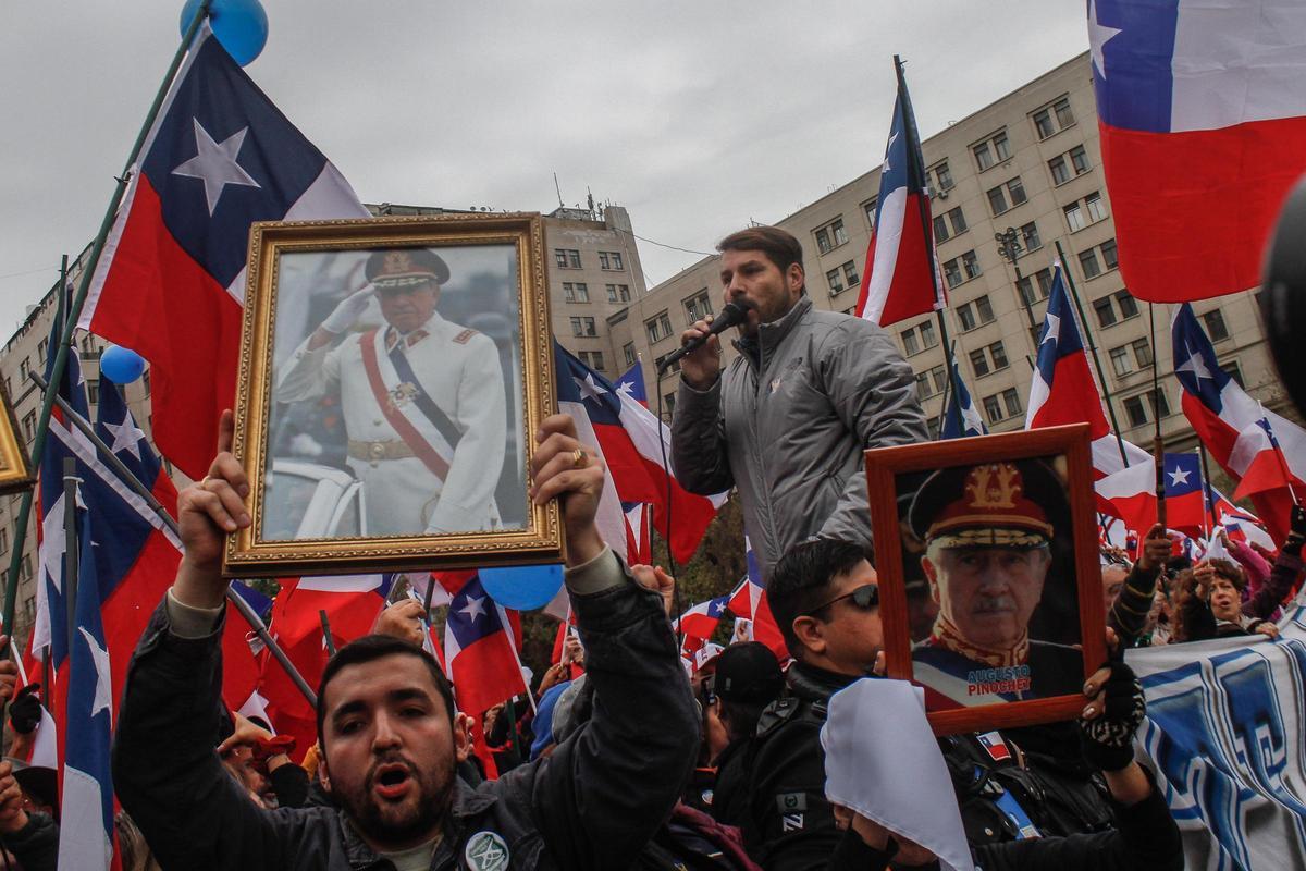 Un Xile tan polaritzat com el 1973 commemora el 50 aniversari del cop de Pinochet