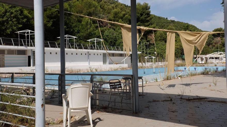 La justicia obliga a la Vall d&#039;Uixó a arreglar la piscina: será el cuarto verano en que está cerrada