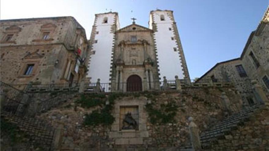 Comienza la obra para abrir el museo de la cripta y el aljibe de la Preciosa Sangre