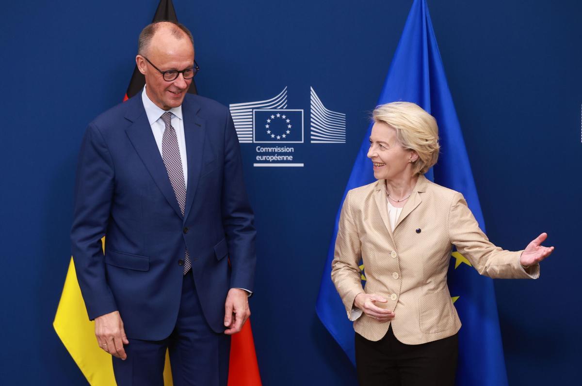Фридрих Мерц и Урсула фон дер Ляйен пытаются уговорить Бельгию помочь Украине