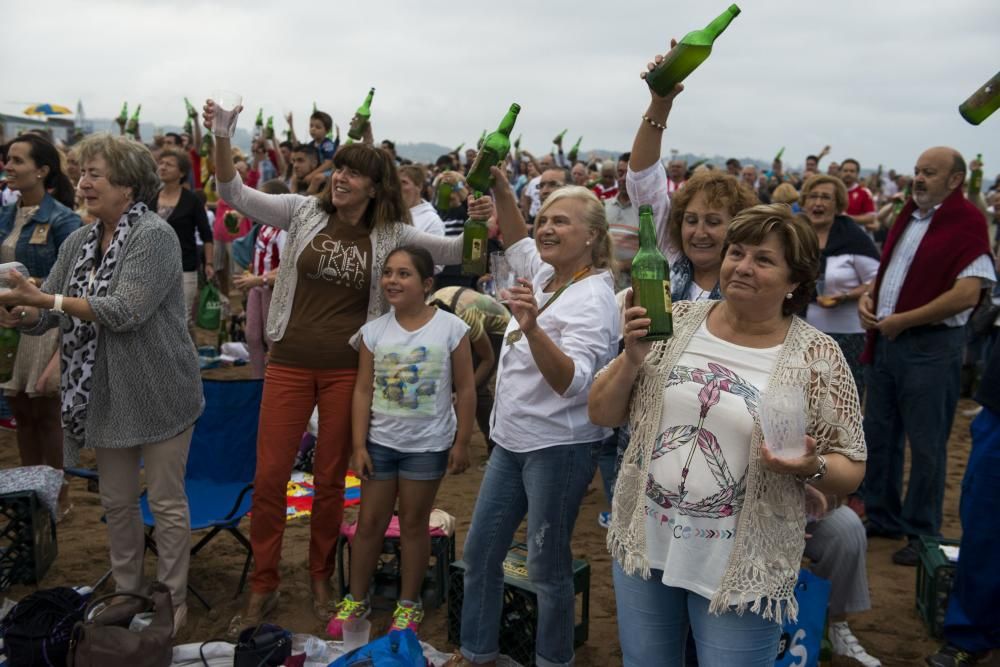 Al récord de escanciado en Gijón le faltaron 202 culetes