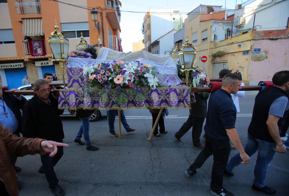 Procesión del Cristo Yacente en el Cabanyal