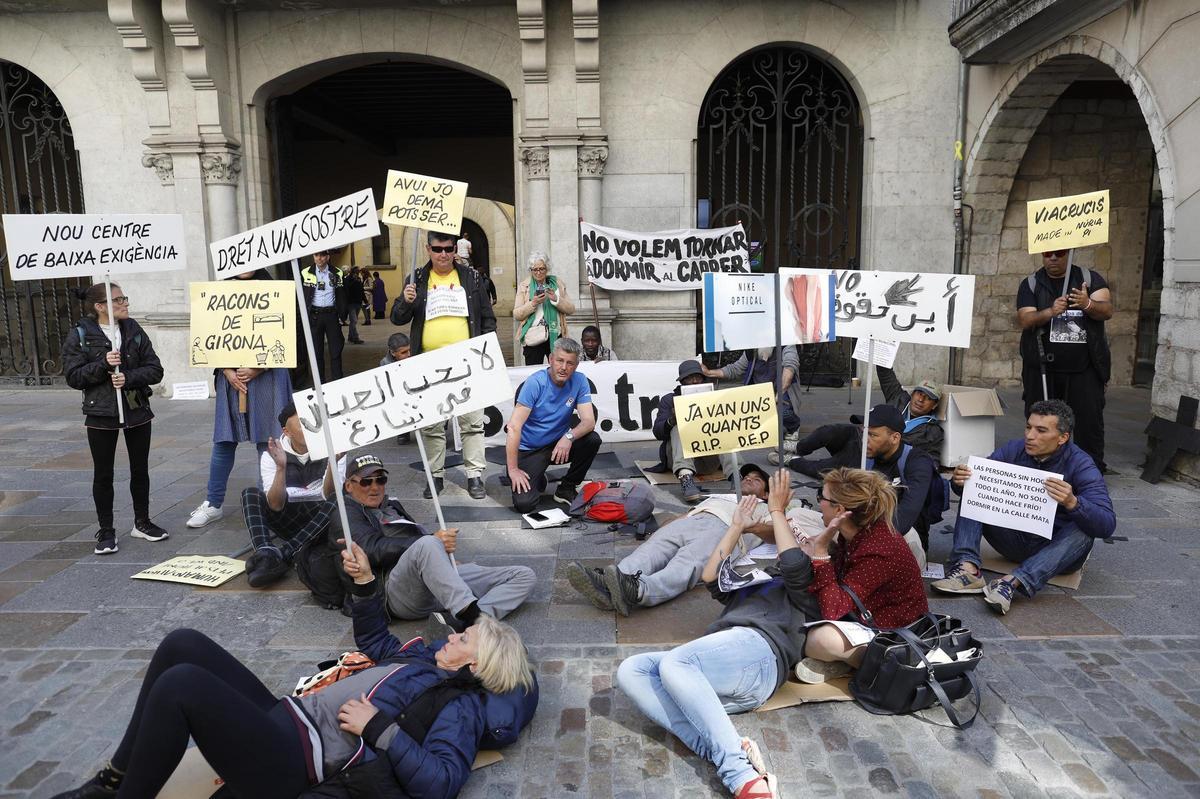 Una protesta de persones sense llar de Girona, en una imatge d'arxiu.