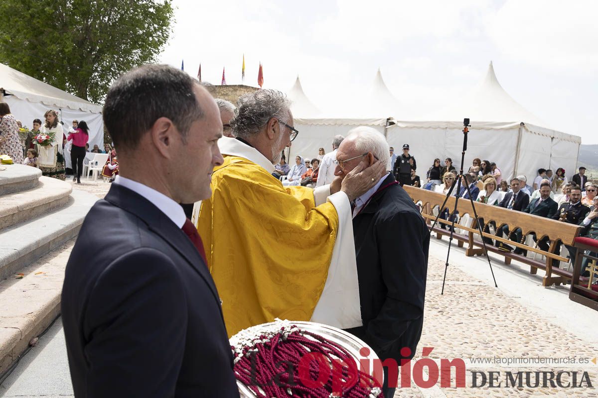 Fiestas de Caravaca | Imposición de cruces a los nuevos hermanos cofrades de la Vera Cruz