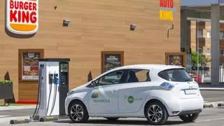 Iberdrola y Burger King instalan 26 puntos de recarga para vehículos eléctricos en la provincia de Alicante