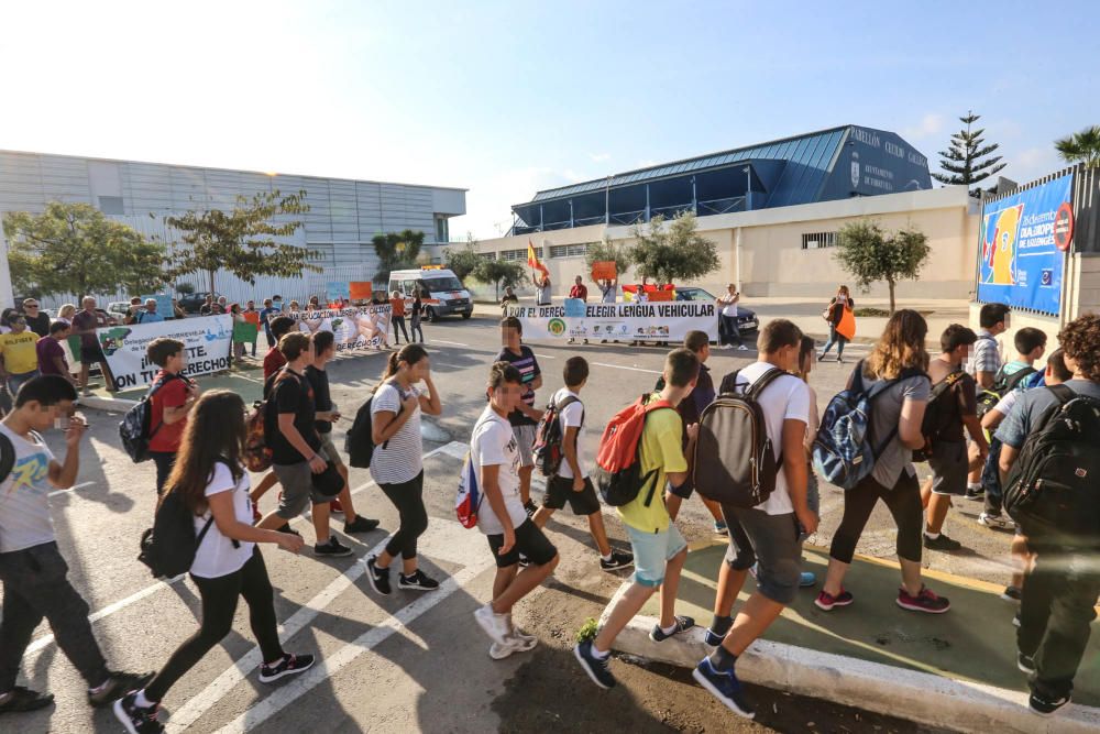 La Ciudad Deportiva de Torrevieja ha acogido los actos en torno al Día Europeo de las Lenguas organizado por la Conselleria de Educación