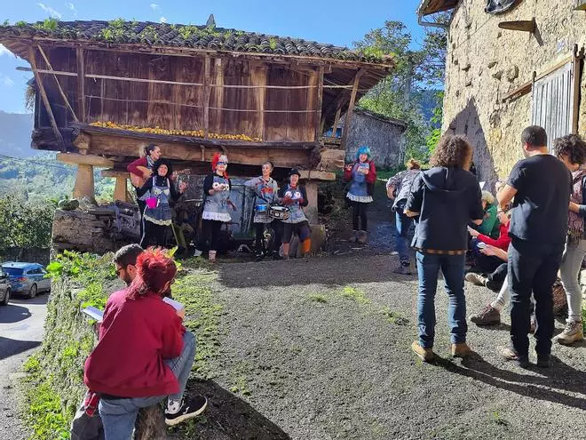Mediu Güeyu regresa a Rozaes (Villaviciosa) como el festival que reivindica la mejor cultura en la zona rural