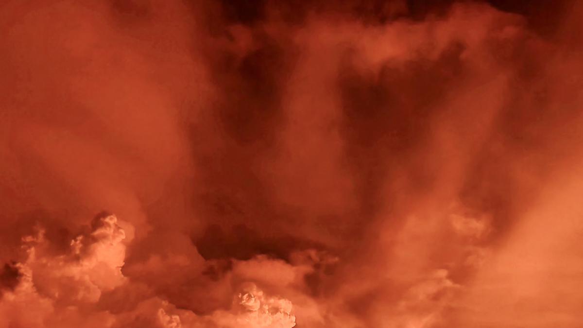 Espectacular erupción del volcán de Grindavik, en Islandia
