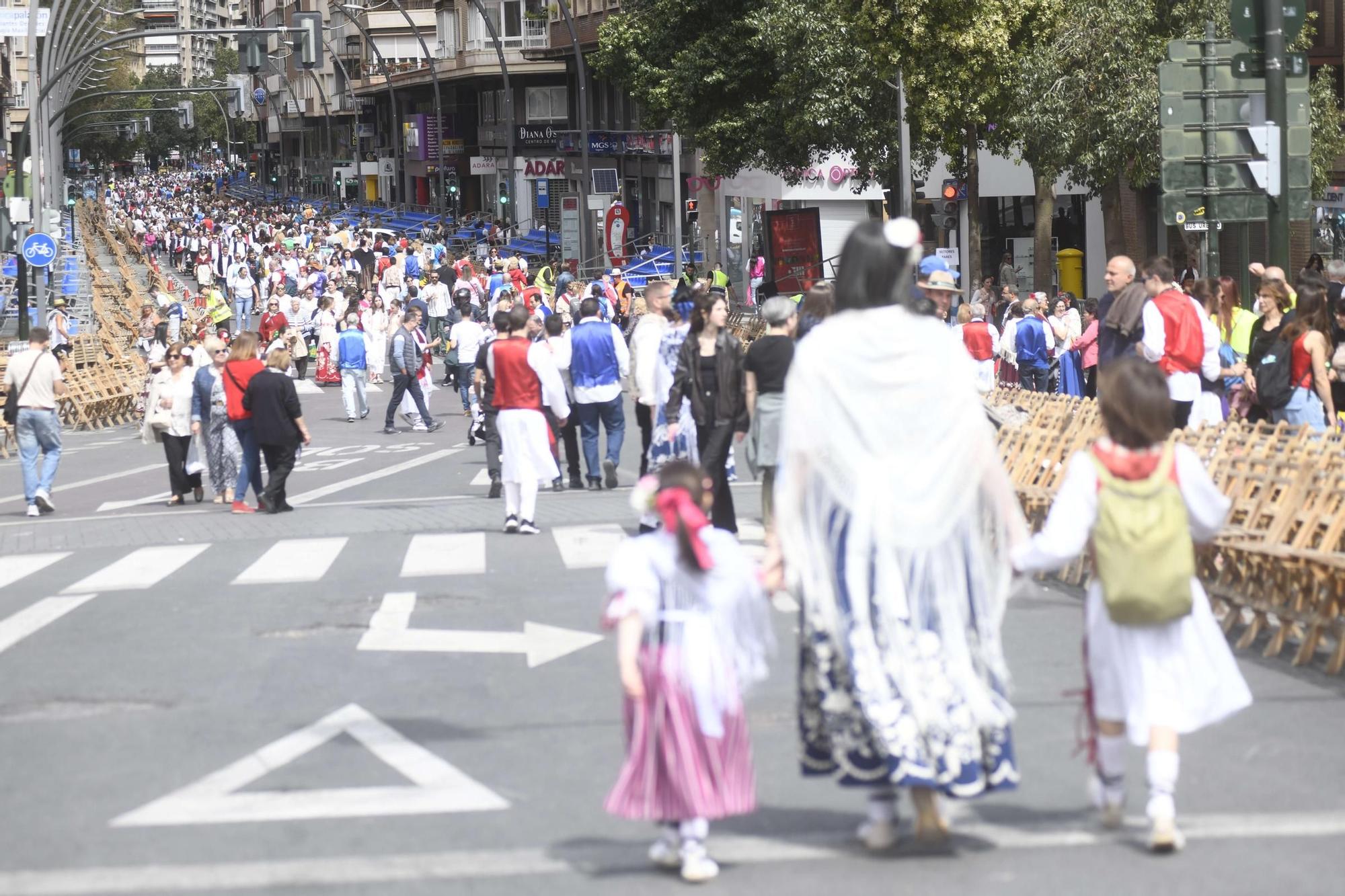 Ambiente en las calles del centro de Murcia durante el Bando de la Huerta (II)