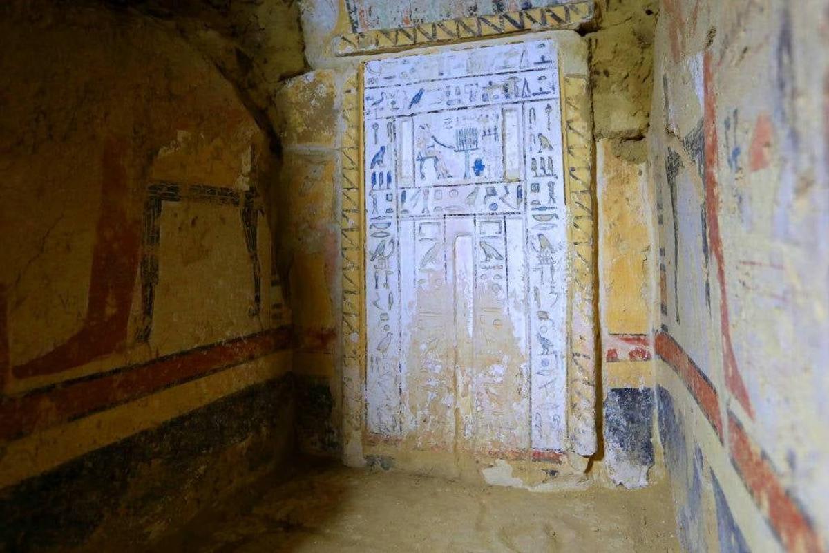 Tumba con la momia más antigua de Egipto