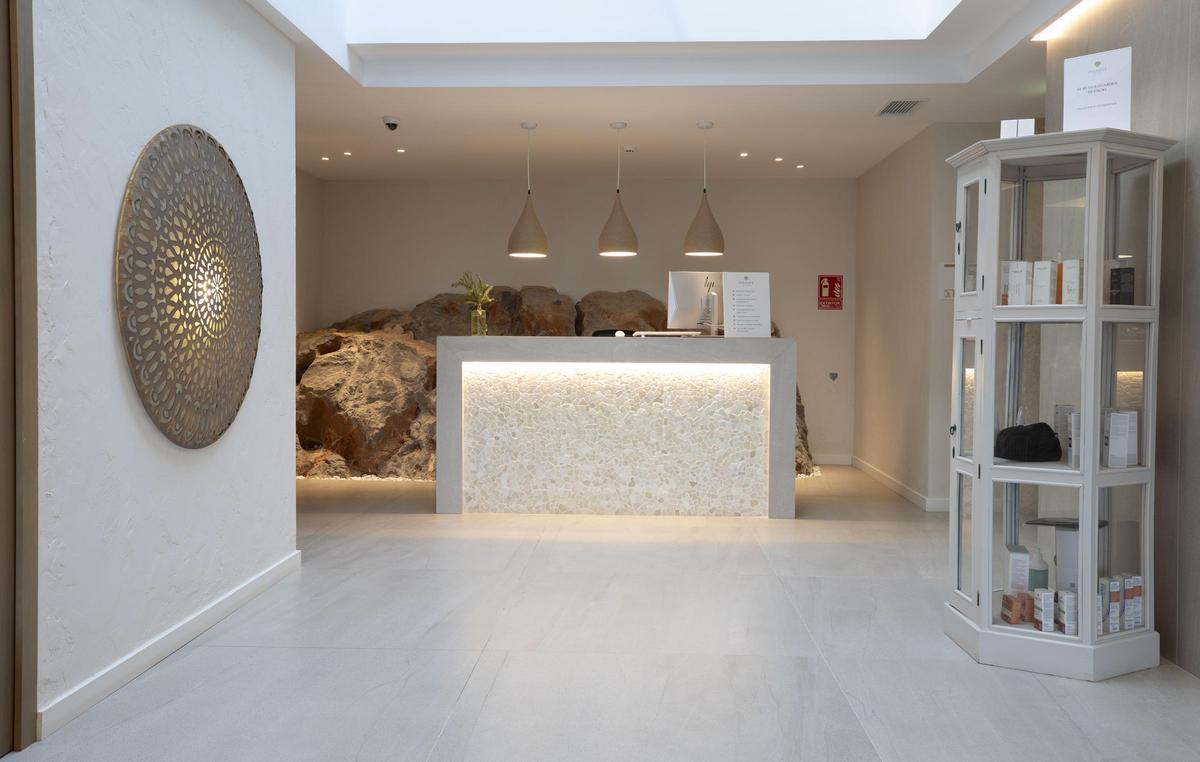 Clínica con tratamientos personalizados.