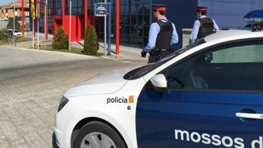 Els Mossos van efectuar tres detencions.