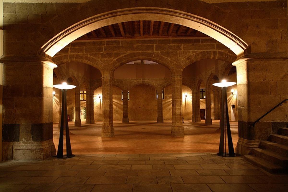 Interior del castillo, que en realidad es un palacio renacentista.