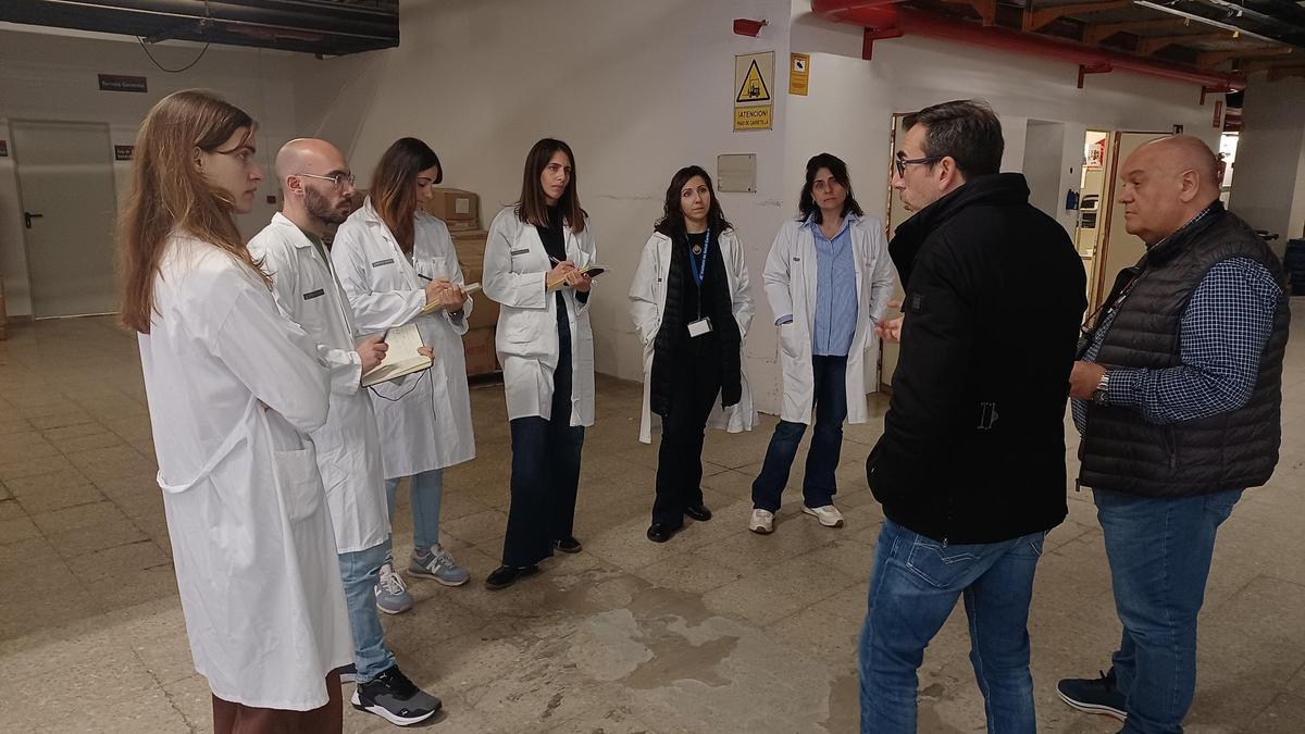 Un grupo de investigación en descontaminación estudia las aguas residuales hospitalarias de Xàtiva y Ontinyent