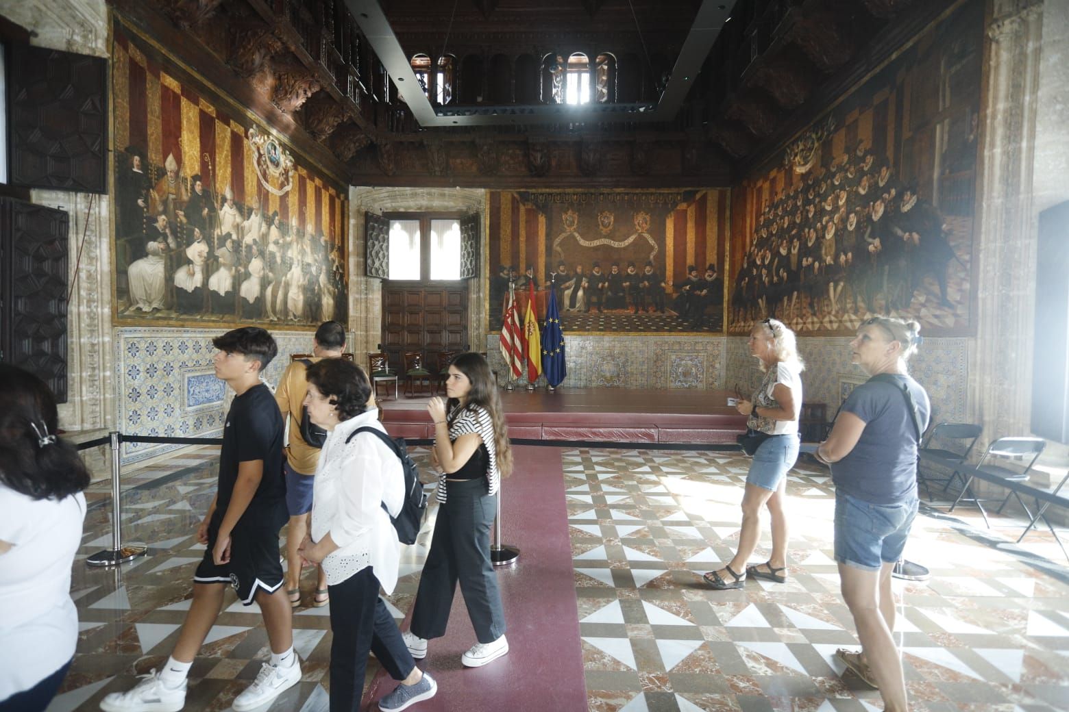 Jornada de puertas abiertas en el Palau de la Generalitat