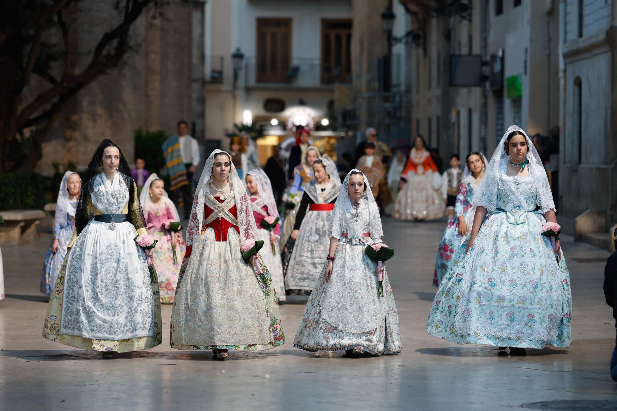 Búscate en el primer día de la Ofrenda en la calle San Vicente entre las 18:00 y las 19:00