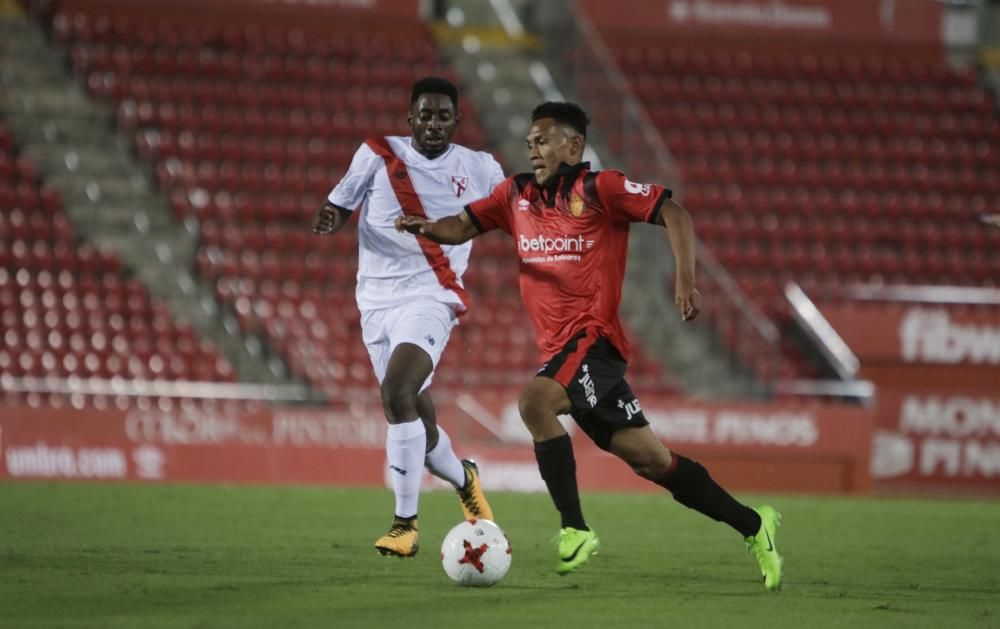 El Mallorca gana en los penaltis al Sevilla Atlético