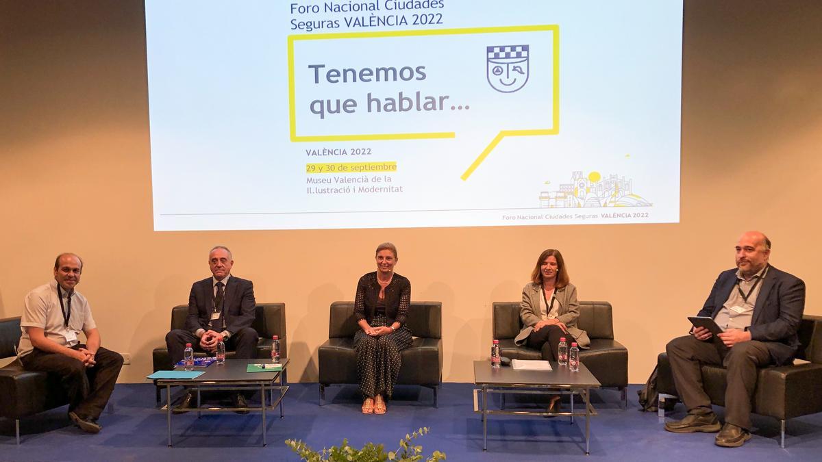 La alcaldesa de Castelló, Amparo Marco, participó en el Foro Nacional de Ciudades Seguras que tuvo lugar en València esta pasada semana.