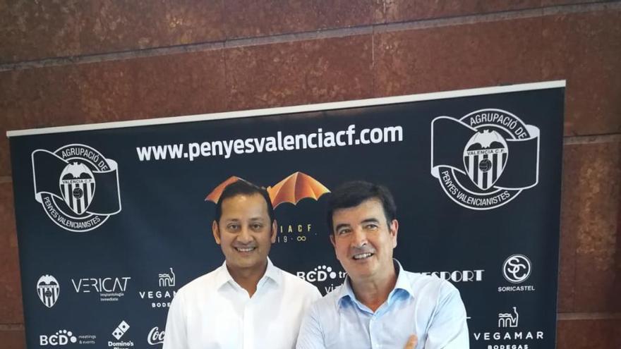 Anil Murthy junto a Fernando Giner durante el encuentro.