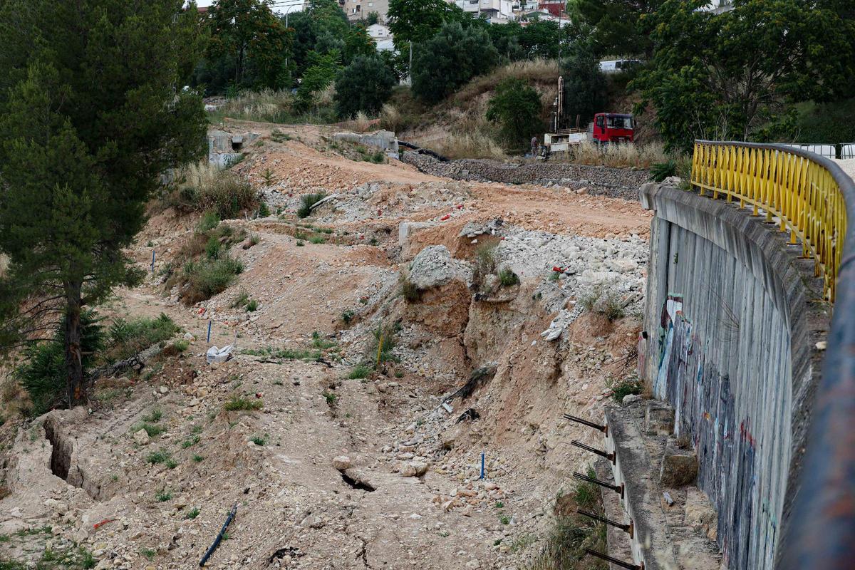 Imágenes de las obras del nuevo acceso al polígono Santiago Payá-Sant Benet