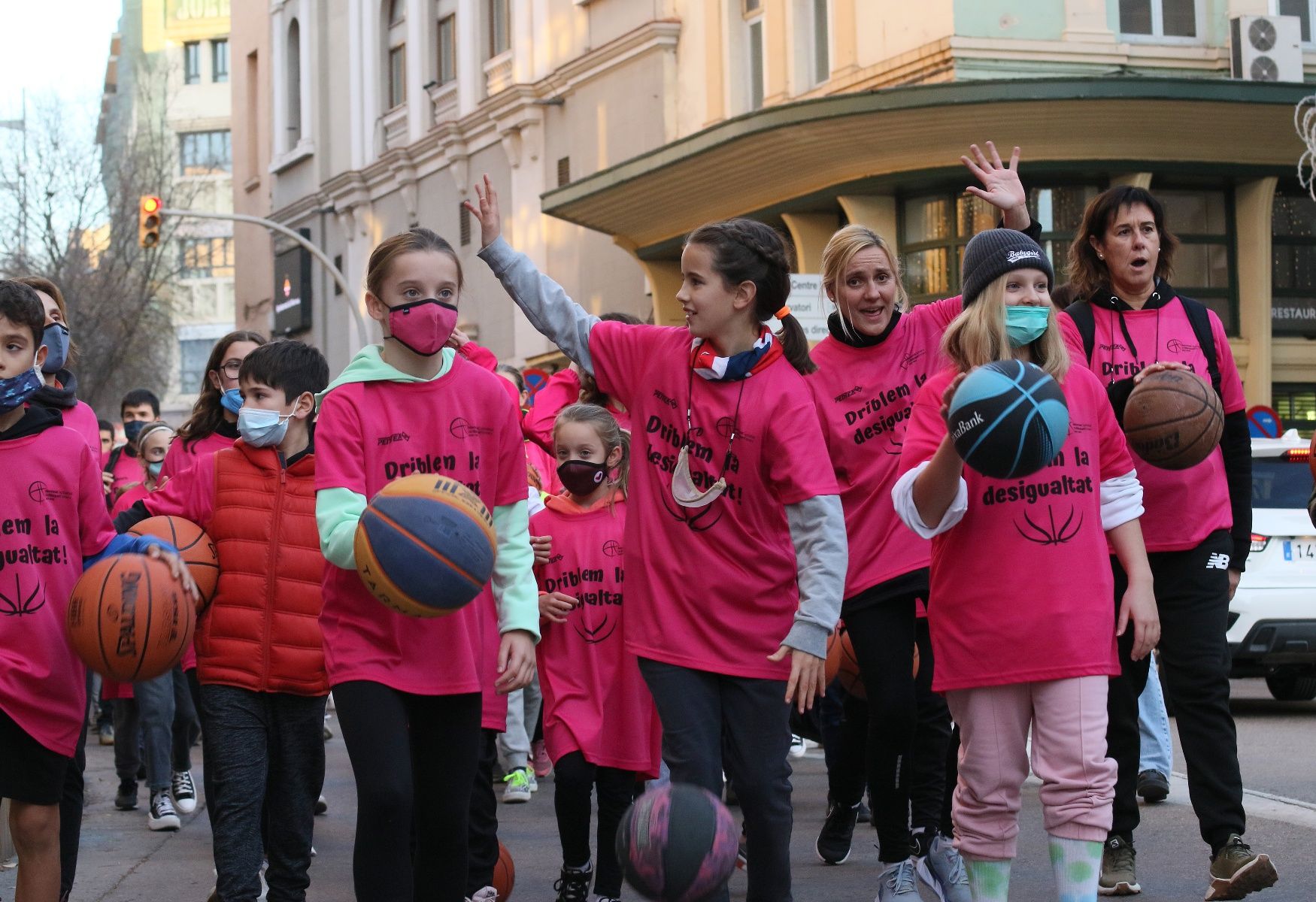 Manresa rebota en contra de la desigualtat en el bàsquet femení