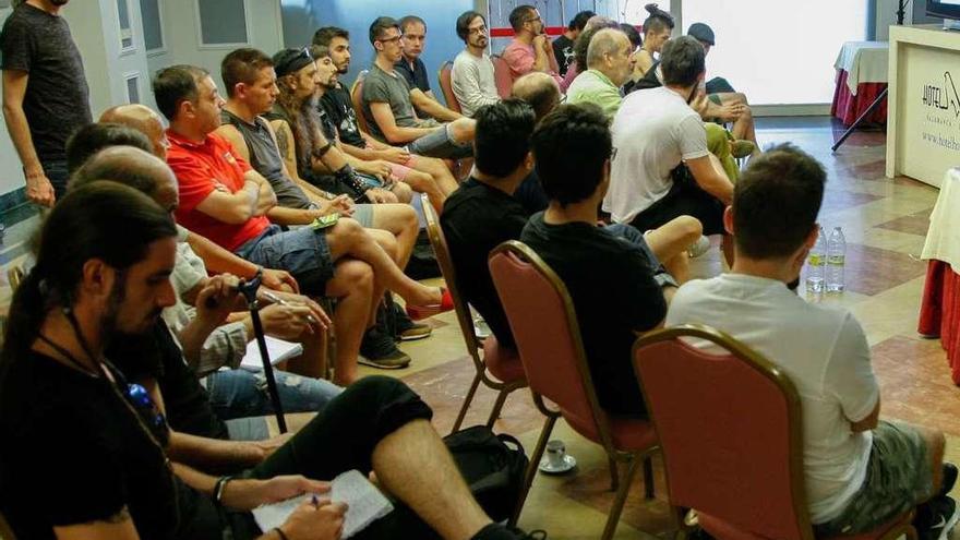 Mentalistas, magos e ilusionistas durante el II Encuentro Nacional de Ilusionismo Arcano.