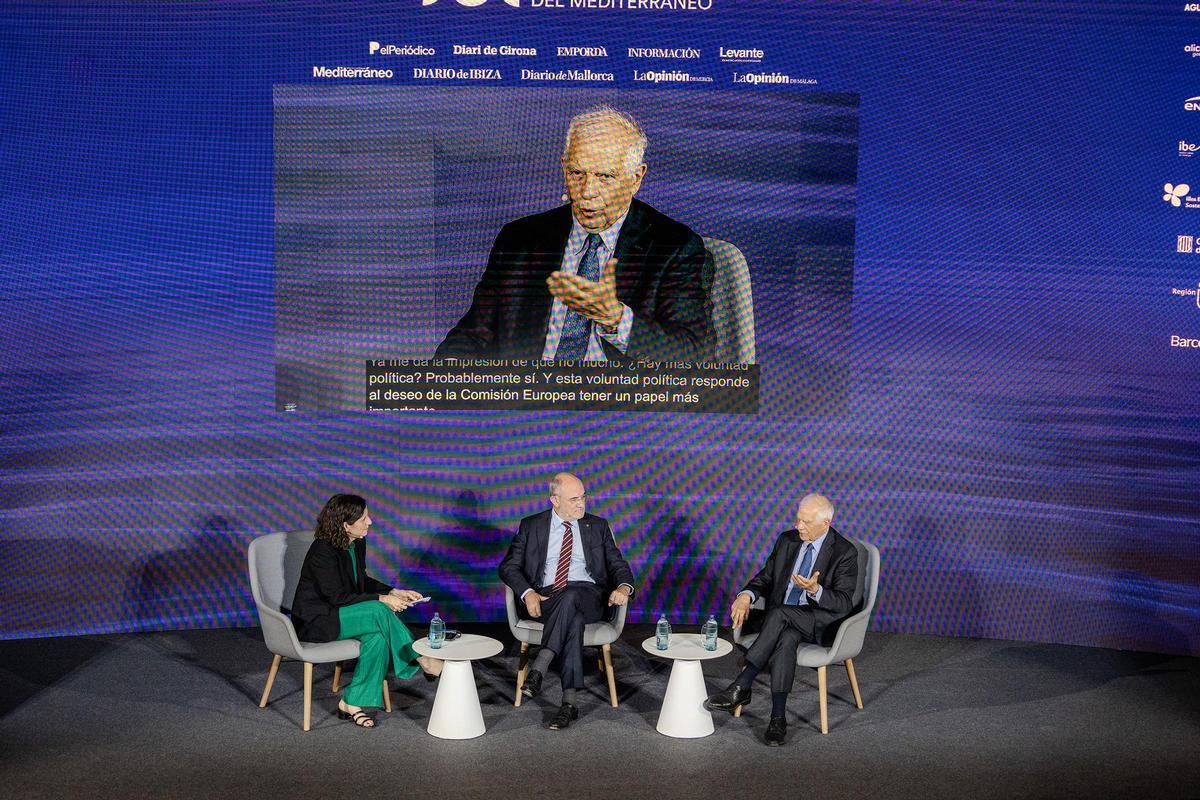 Conversación 'Nuevo pacto por el Mediterráneo' entre Gemma Martínez, directora de EL PERIÓDICO; Jaume Duch, 'conseller' de Unión Europea y Acción Exterior, y Josep Borrell, presidente de CIDOB. Conversación 'Nuevo pacto por el Mediterráneo' entre Gemma Martínez, directora de EL PERIÓDICO; Jaume Duch, 'conseller' de Unión Europea y Acción Exterior, y Josep Borrell, presidente de CIDOB.