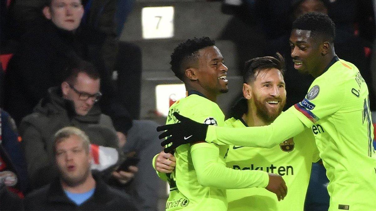 Messi es felicitado por Semedo y Dembélé tras su gol