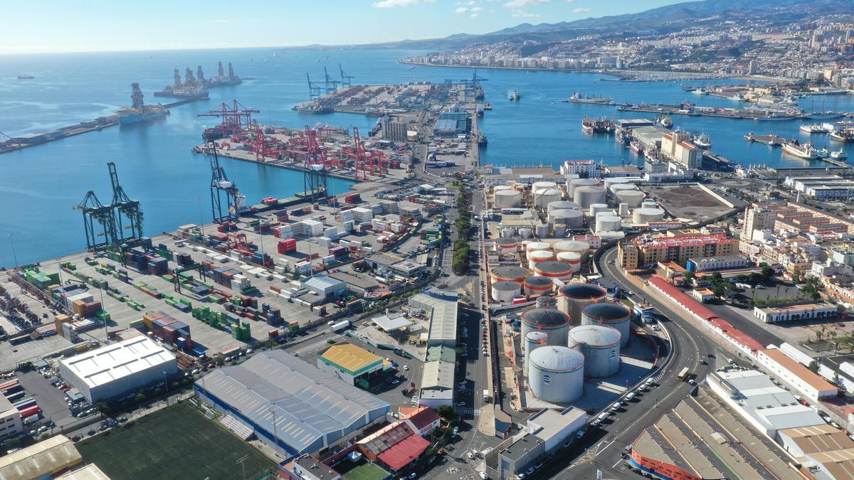 Imagen aérea del Puerto de Las Palmas.