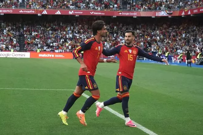 1-1 | España se conforma con un empate plomizo ante Irak en Riazor