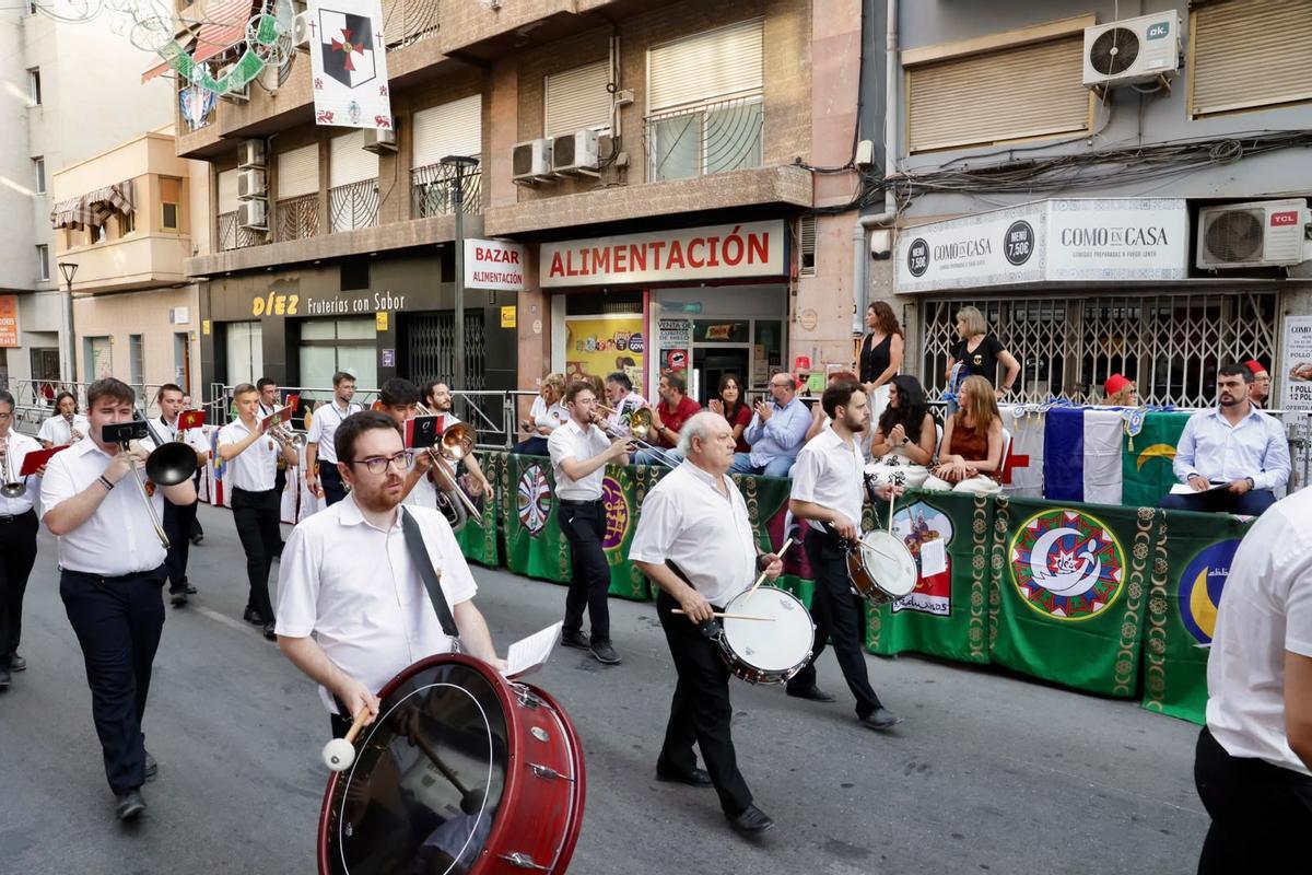 San Blas calienta motores para sus grandes días con la Entrada de Bandas