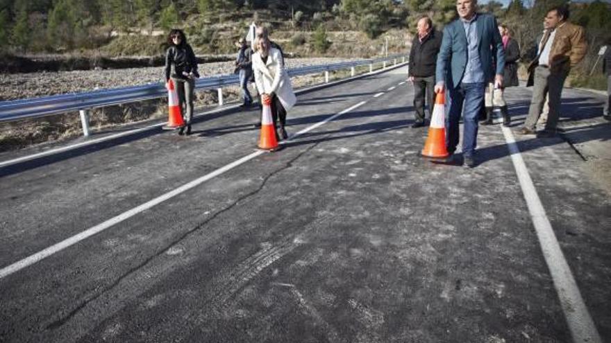 La reapertura del puente de Vall de Seta saca del aislamiento a ocho municipios