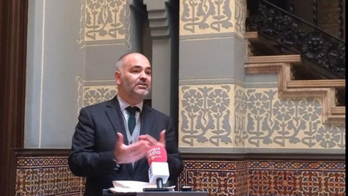 El presidente de la Fundació Iluro, Pere Carles, este lunes durante la presentación de la rehabilitación de la Casa Coll i Regàs de Mataró, propiedad de esta entidad.