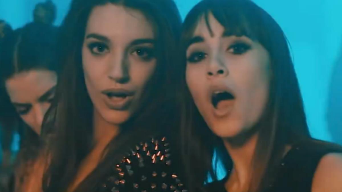 Ana Guerra y Aitana en el videoclip de 'Lo Malo'