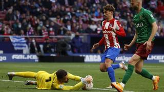 El Atlético se atasca y no pasa del empate ante el Granada