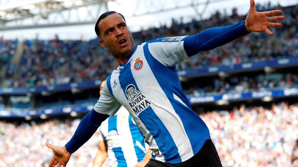 Raúl de Tomás celebra el 1-0.