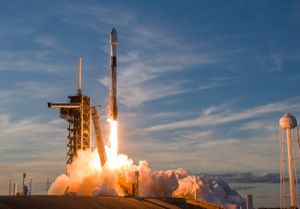 Lanzado con éxito el primer satélite militar español
