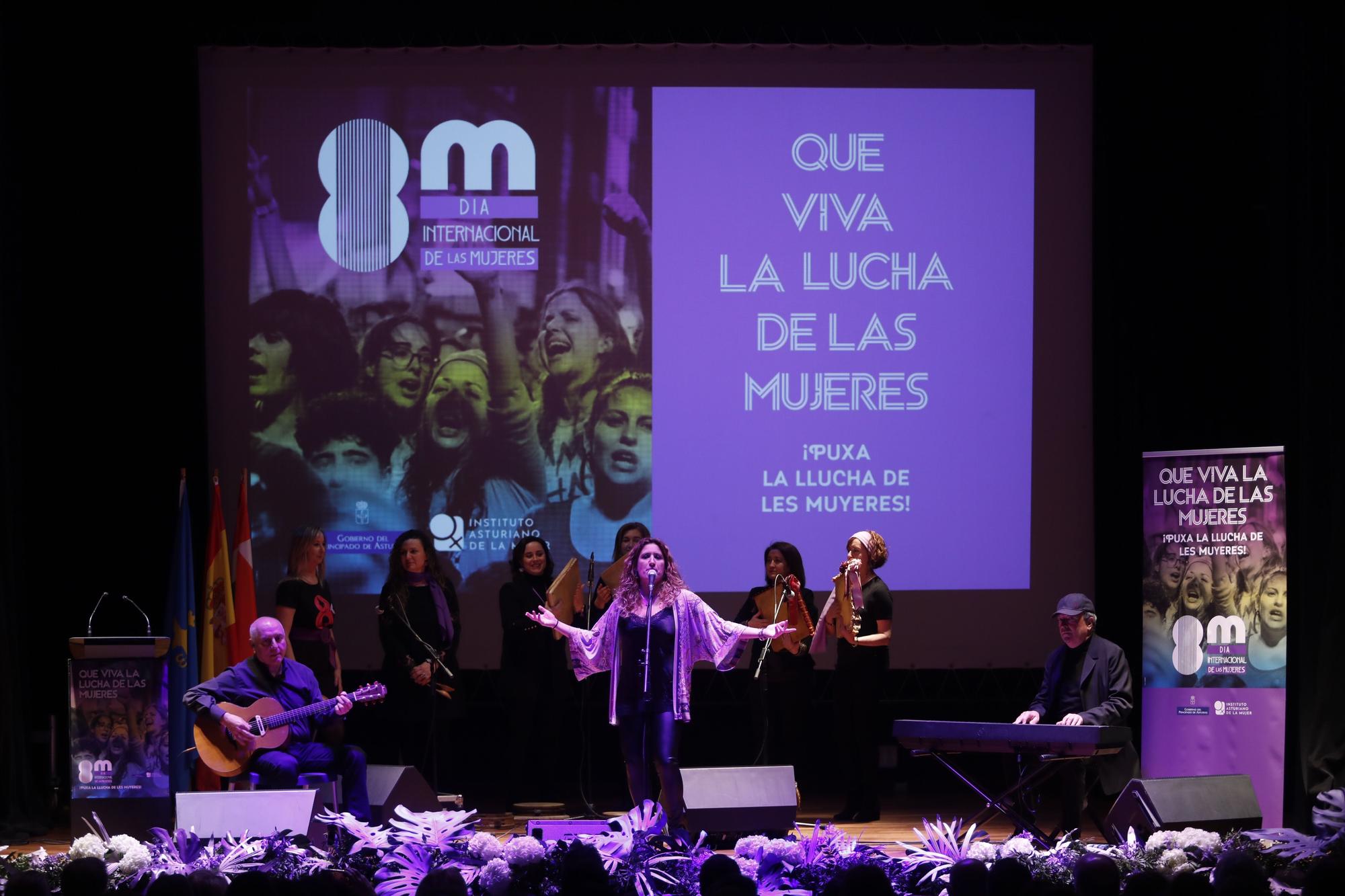 EN IMÁGENES: Así fue el acto institucional por el Día de la Mujer (8M) en Asturias