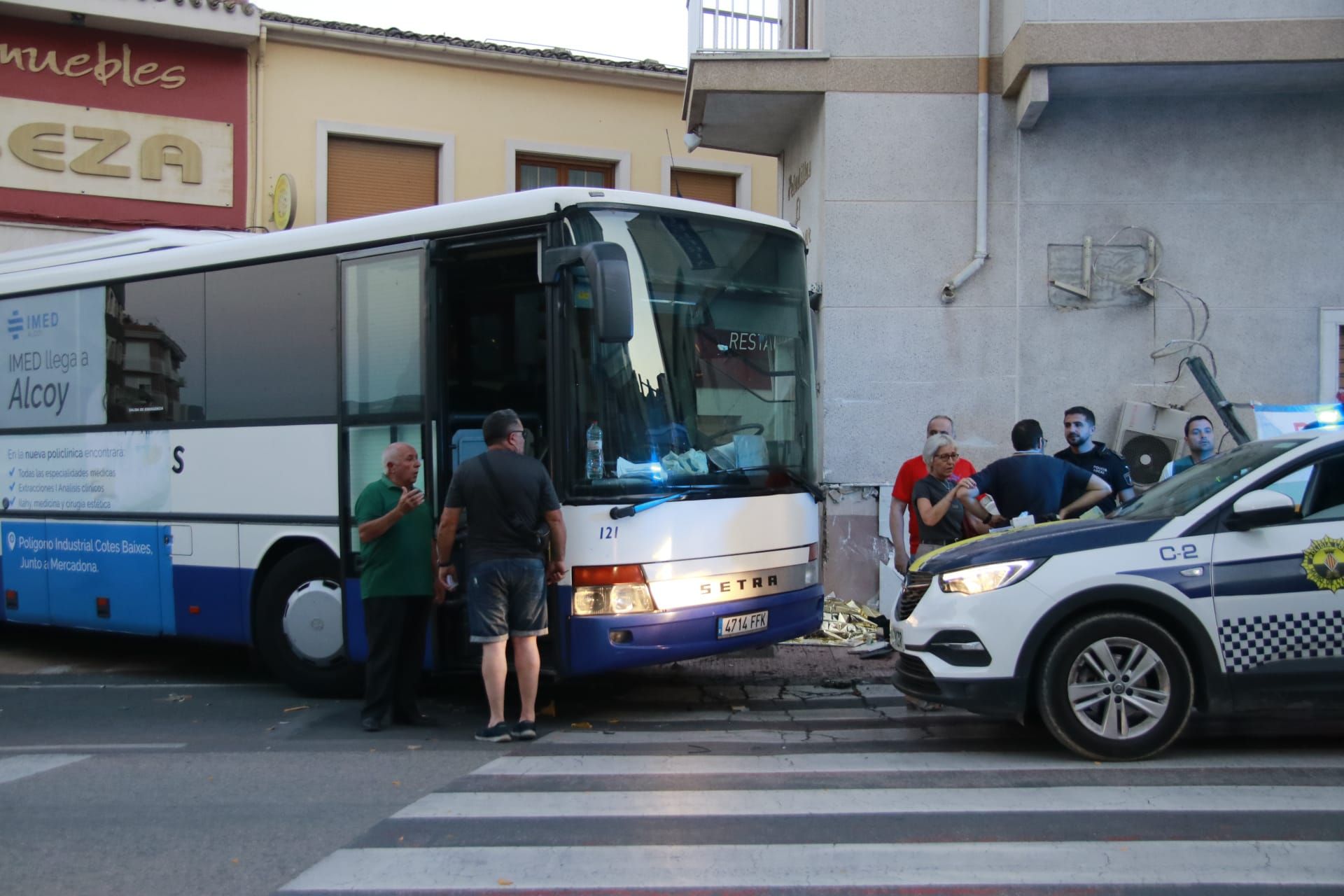 Fatídico accidente en Muro: muere un conductor de autobús tras ser arrollado por su propio vehículo